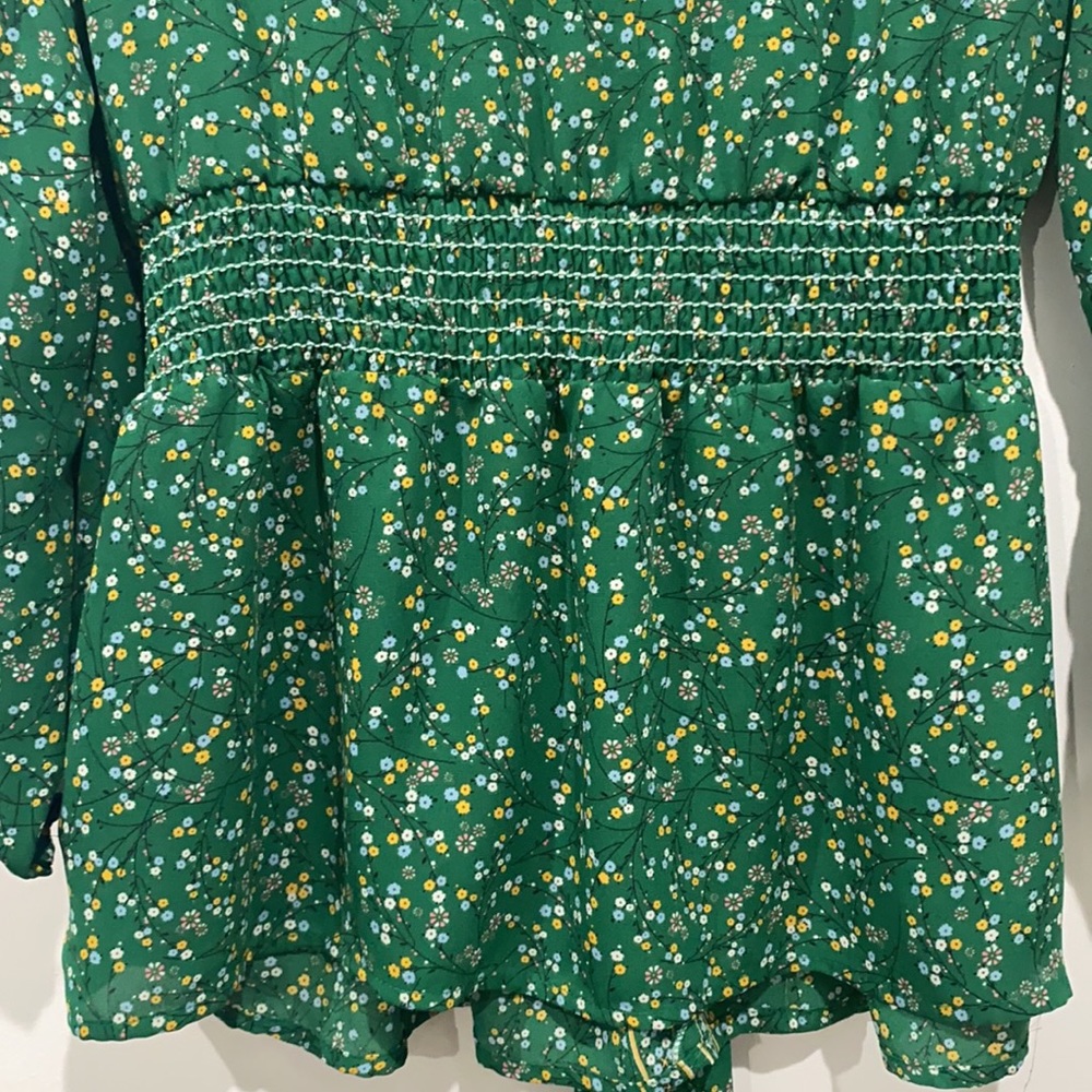 Max-Studio Crepe Tie Front Blouse Size Small - Picture 12 of 14